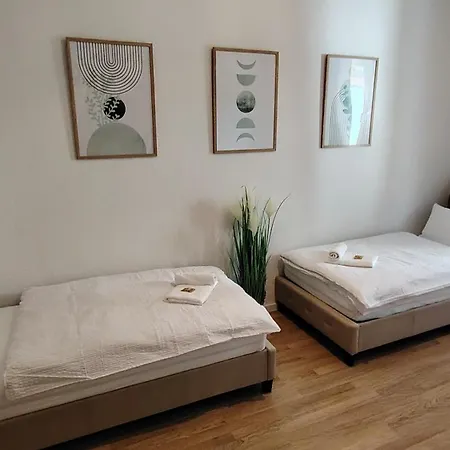 Appartement Design-wohnung I Sehr Zentral I Neue Kueche